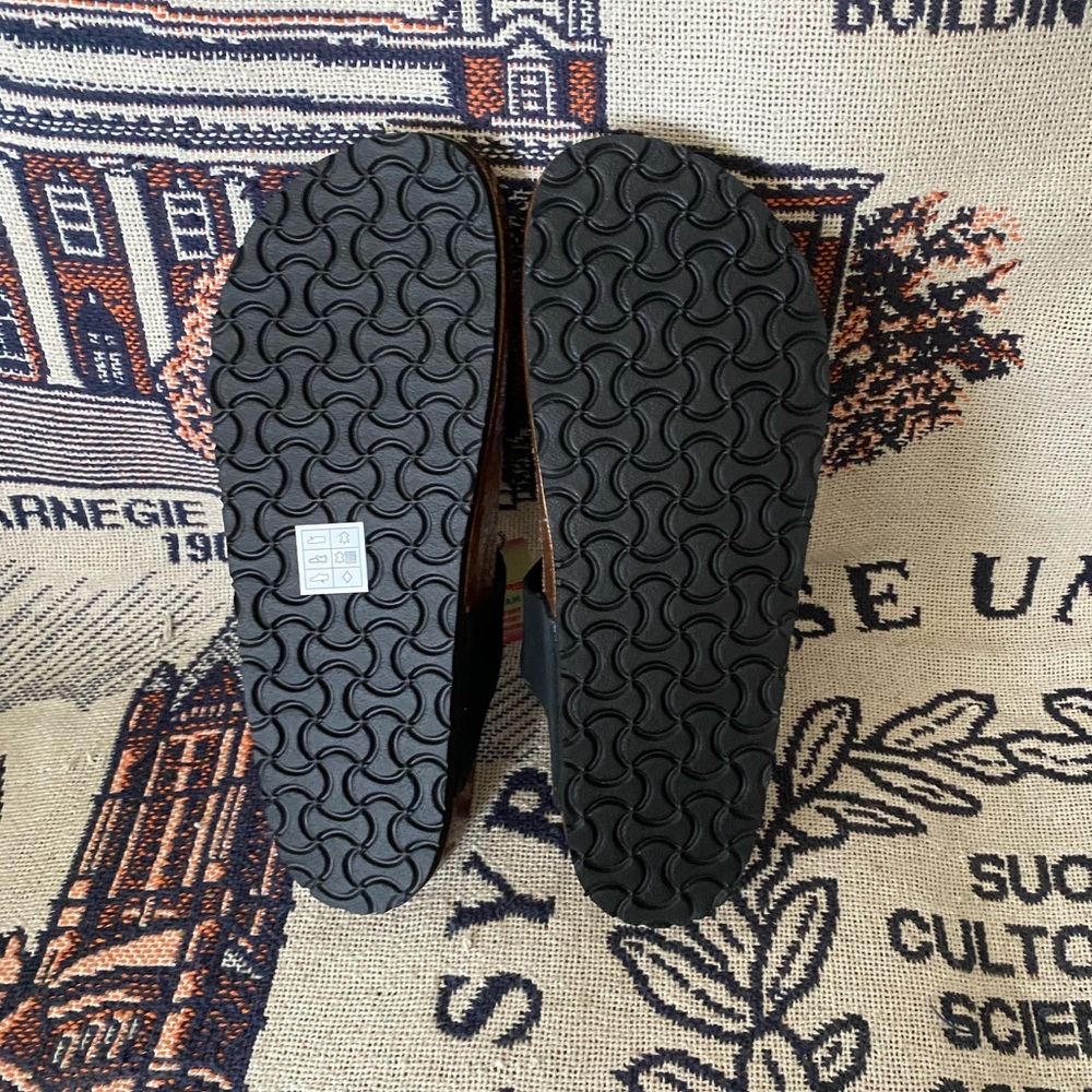Skechers Granola Pyramids Sandals - Picture 5 of 7